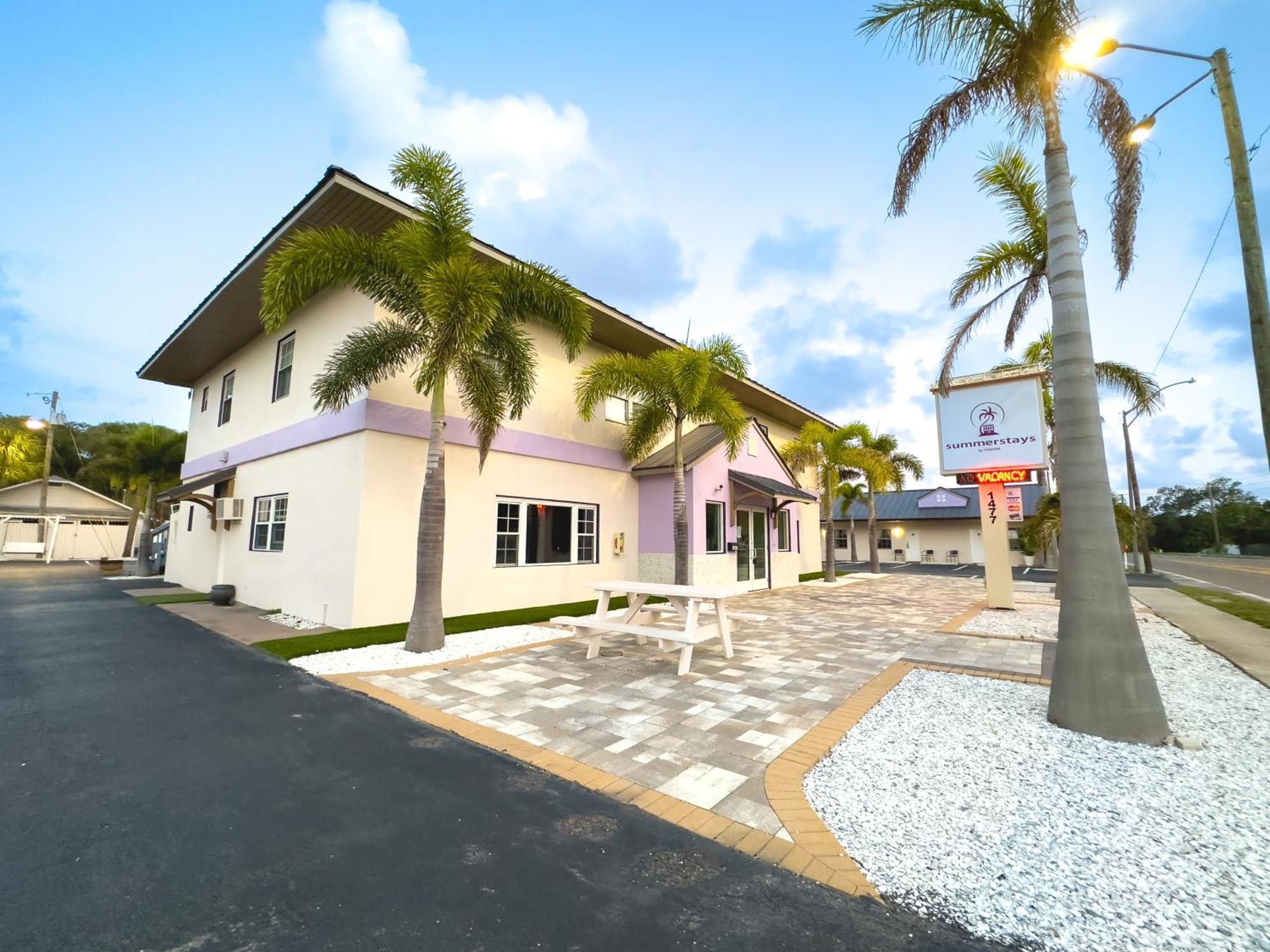 1K Bed Studio Apt With Shared Pool 02 Clearwater Exterior photo